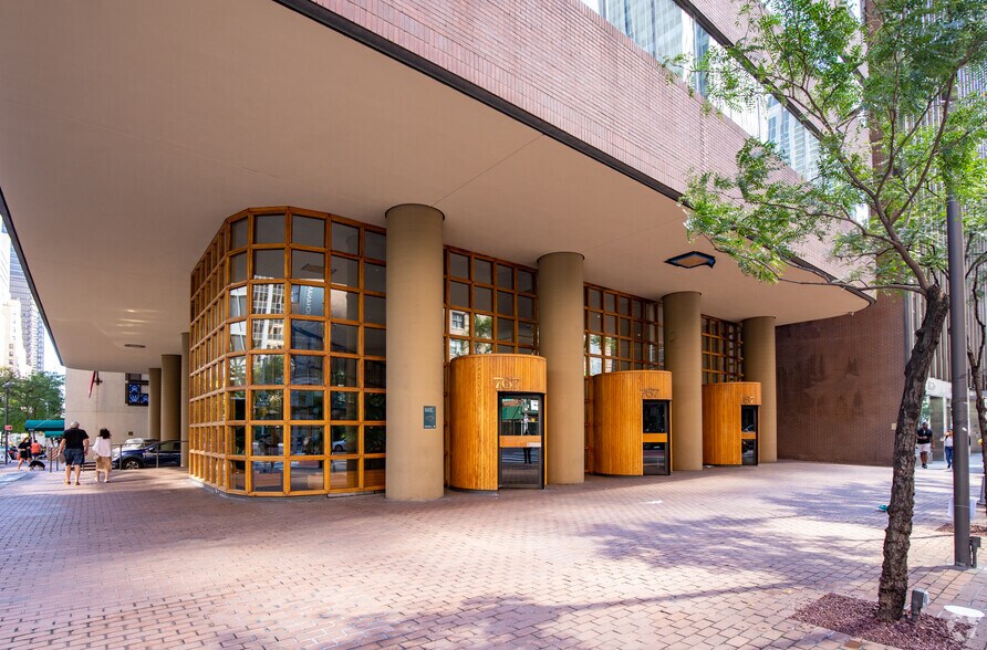 More Photos Of 767 Third Ave, New York Office For Lease