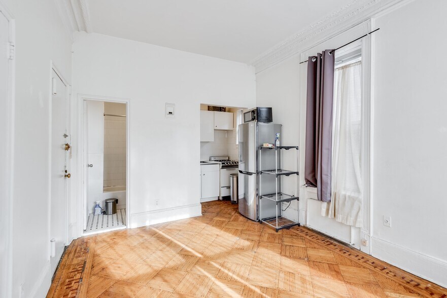 More Photos Of 324 Park Pl, Brooklyn Apartments For Sale