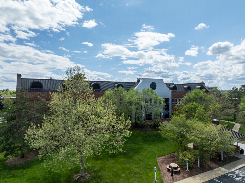 More Photos Of 27 Jackson Rd, Devens Research And Development For Sale