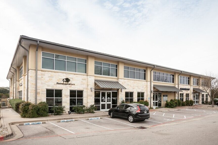 More Photos Of 1008 Ranch Road 620 S, Lakeway Office For Lease
