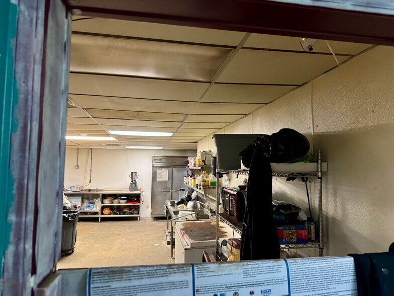More Photos Of 114 Holiday Ln, Byram Warehouse For Lease