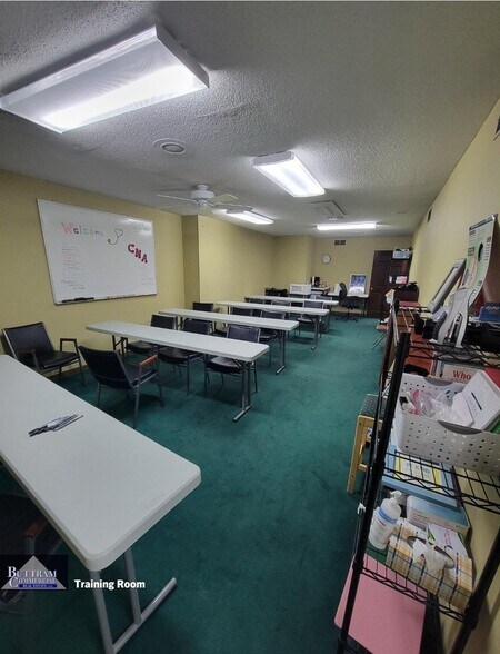 More Photos Of 3111 McClelland Blvd., Joplin Office For Sale