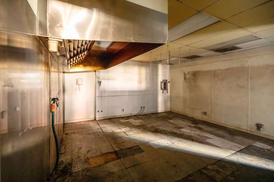 More Photos Of 34 W 2nd St, Reno Apartments For Sale