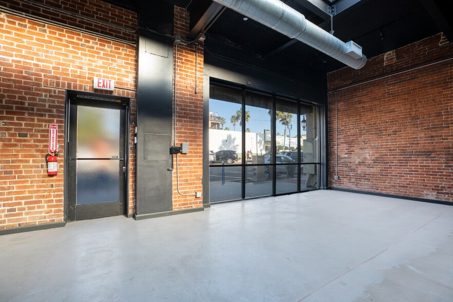 More Photos Of 309-311 N Tremont St, Oceanside Storefront For Lease