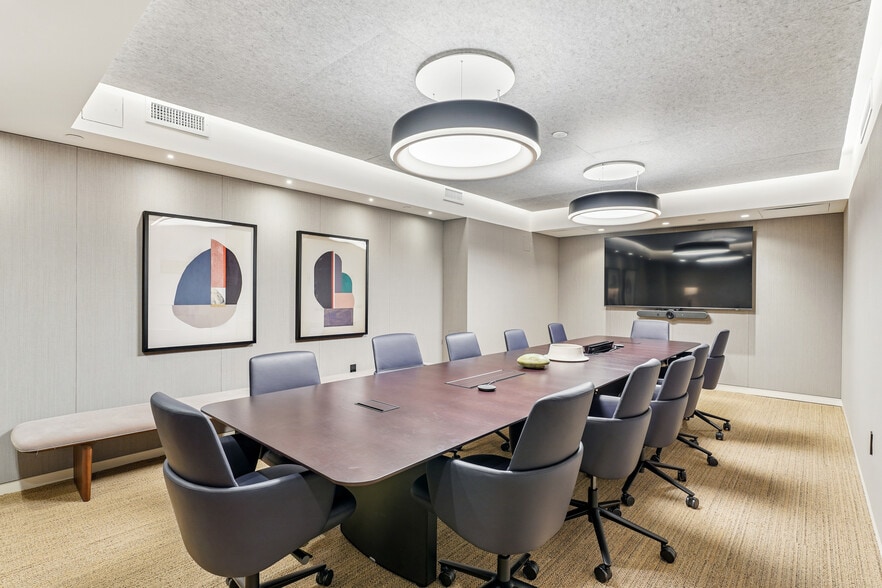 More Photos Of 875 Avenue of the Americas, New York Loft Creative Space For Lease