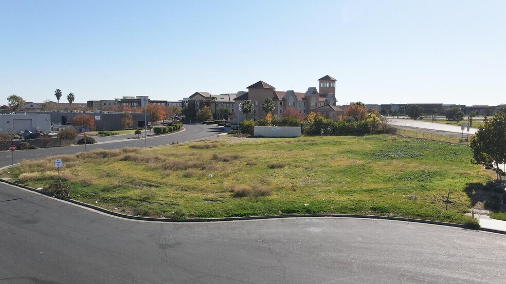 More Photos Of 2040 Trade Ct, Woodland Land For Sale