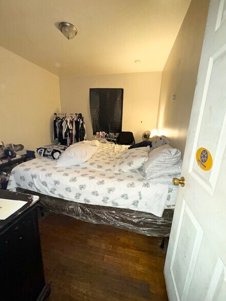 More Photos Of 6129 S Eberhart Ave, Chicago Apartments For Sale