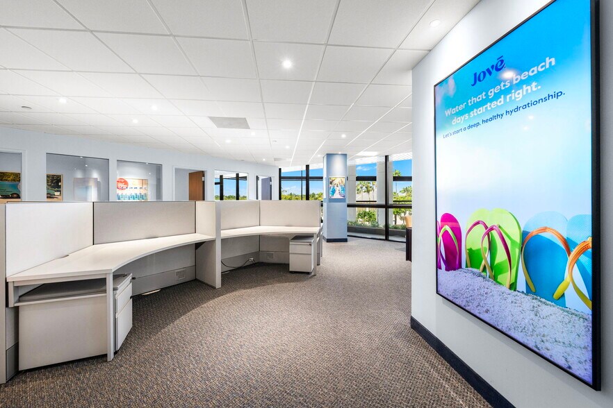 More Photos Of 2424 N Federal Hwy, Boca Raton Office For Lease