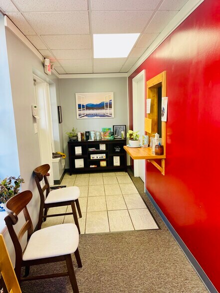 More Photos Of 210 Valdese Ave, Morganton Office For Lease