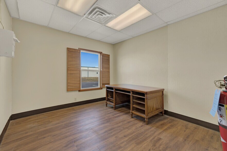 More Photos Of 3 Commercial Pl, Schertz Office For Lease