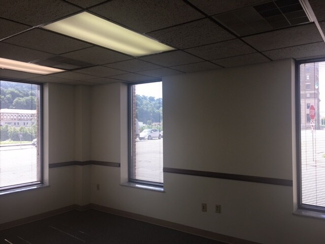 More Photos Of 2 Hale St, Charleston Office For Sale