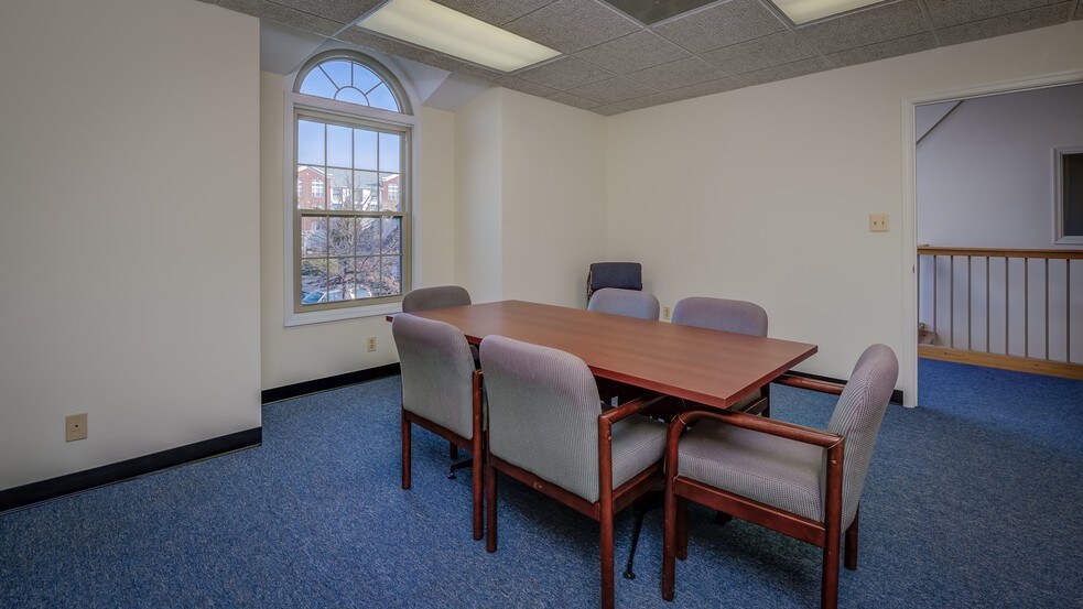 More Photos Of 8361-8379 Cherry Ln, Laurel Medical For Sale