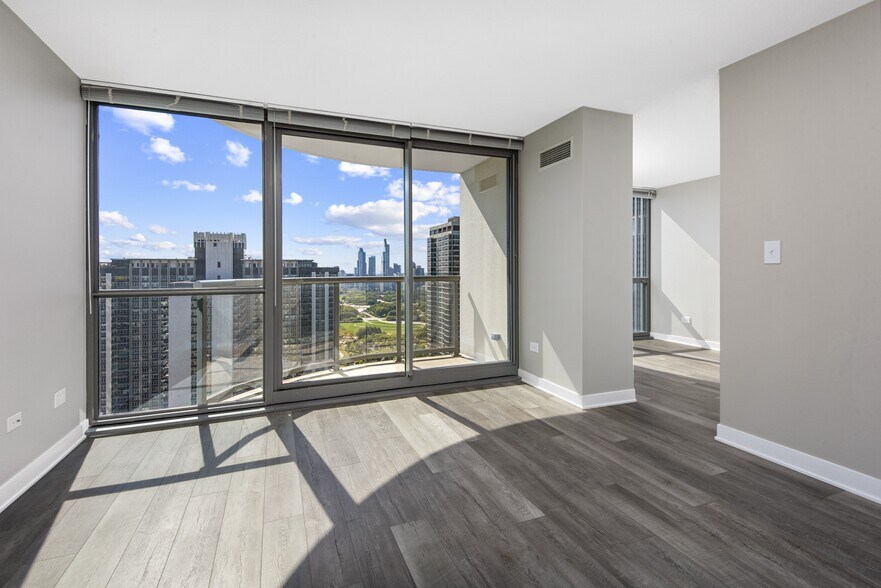 More Photos Of 400 E South Water St, Chicago Apartments For Lease