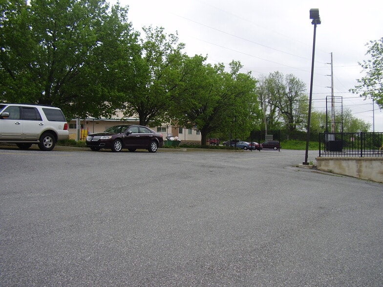 More Photos Of 1601 N Jessup St, Wilmington Manufacturing For Sale