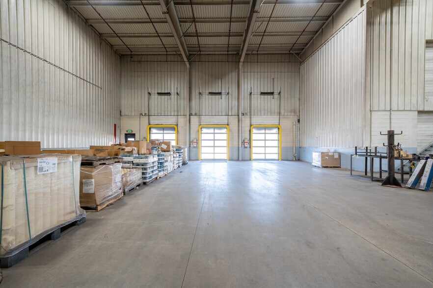 More Photos Of 51650 County Road 133, Bristol Manufacturing For Sale