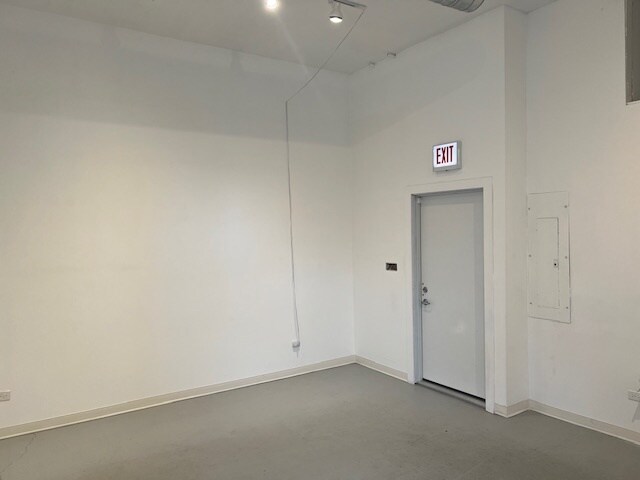 More Photos Of 1659 W Chicago Ave, Chicago Apartments For Sale