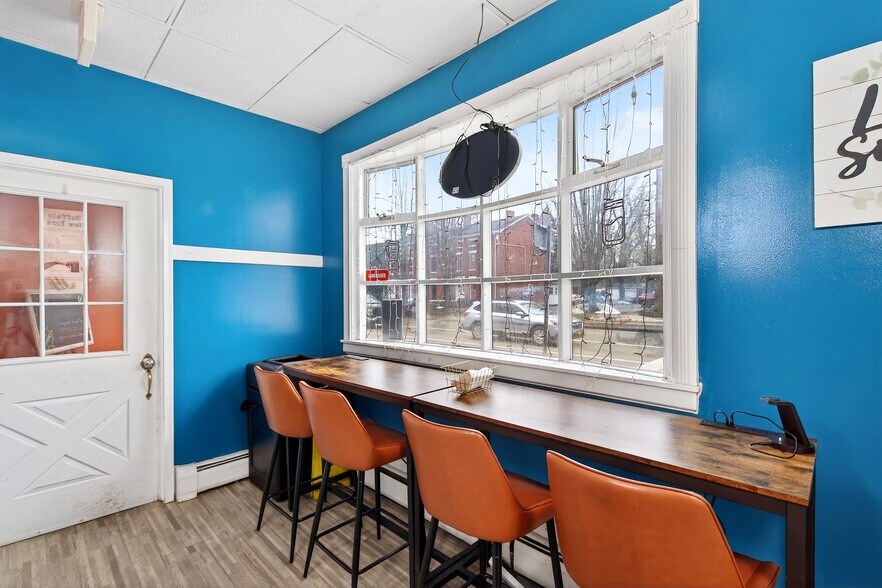 More Photos Of 5476-5478 Broadway St, Lancaster Storefront Retail Residential For Sale