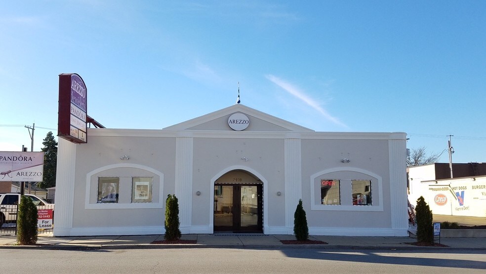 More Photos Of 3118 N Harlem Ave, Chicago Storefront Retail Office For Sale