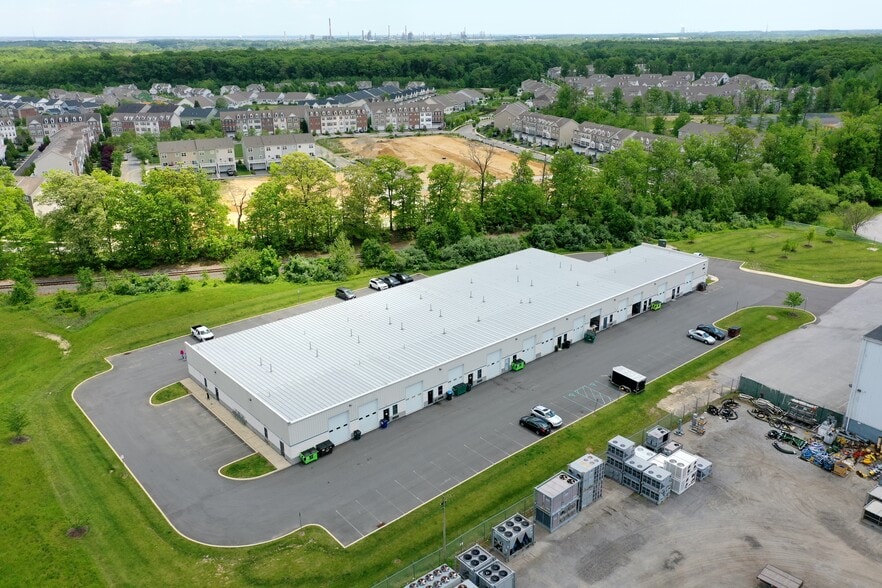 More Photos Of 400 Carson Dr, Bear Light Distribution For Lease