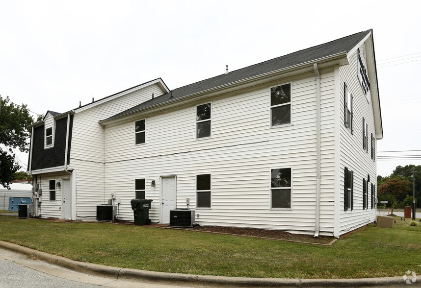 More Photos Of 10027 Us-70 Hwy, Clayton Office For Lease