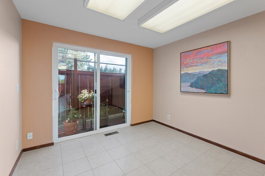 More Photos Of 412 N Main St, Coupeville Healthcare For Sale