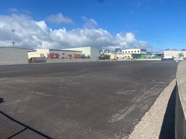 More Photos Of 1040 Makepono St, Honolulu Land For Lease