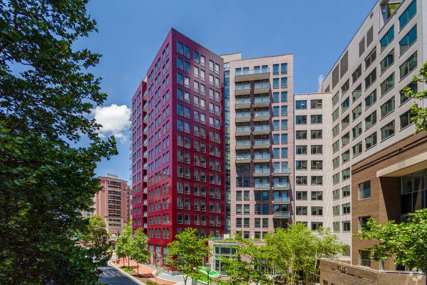 Primary Photo Of 100 Commerce Ln, Bethesda Apartments For Lease