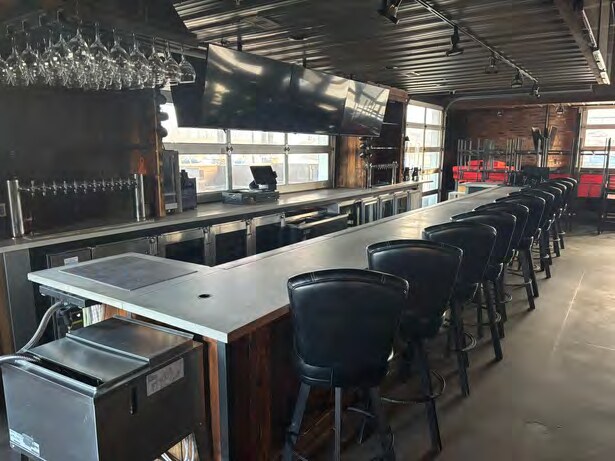 More Photos Of 810 E 1st St, Ankeny Restaurant For Sale