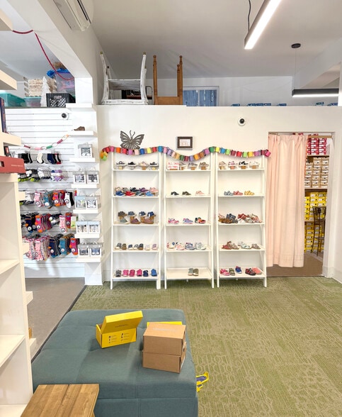 More Photos Of 5510 College Ave, Oakland Apartments For Lease