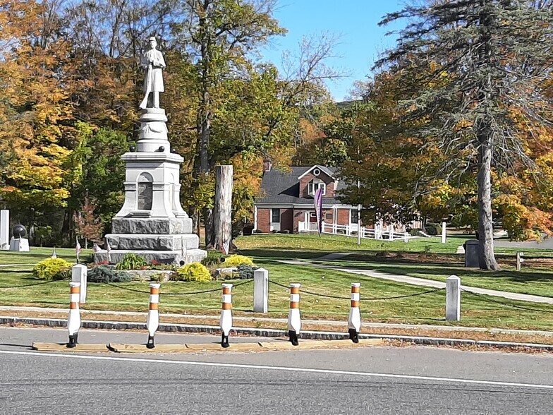 More Photos Of 2 Crane Park Dr, Wilbraham Medical For Lease