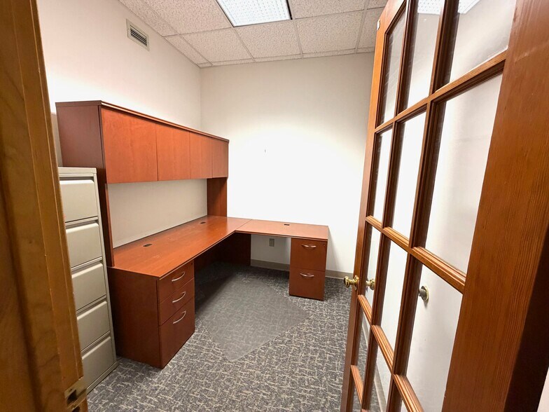 More Photos Of 22 S 2nd St, Emmaus Loft Creative Space For Lease