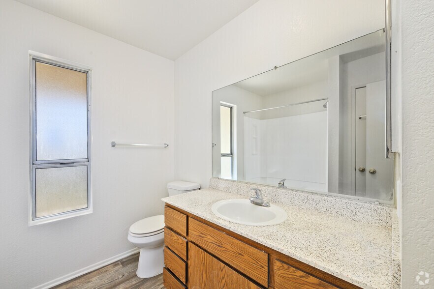 More Photos Of 755 E Virginia Way, Barstow Apartments For Sale