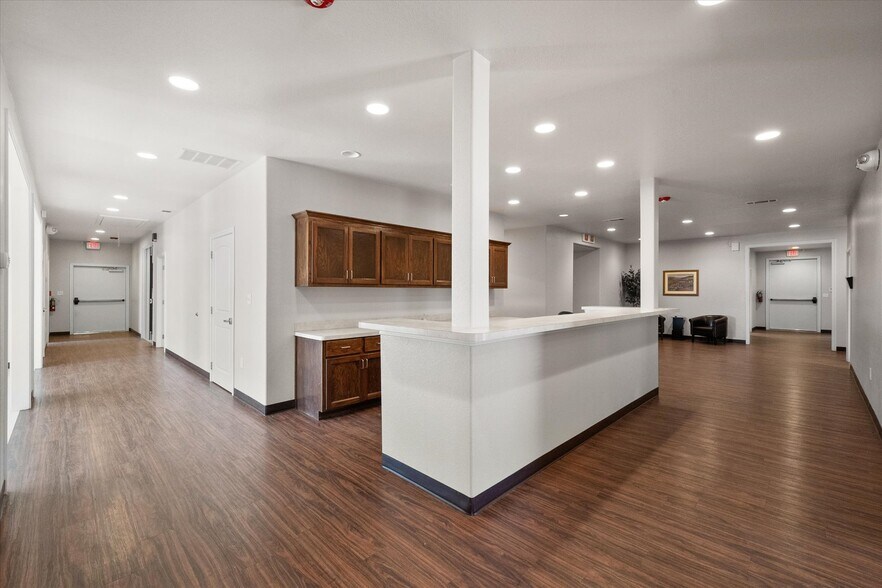 More Photos Of 306 Hospital Dr, Corsicana Rehabilitation Center For Sale