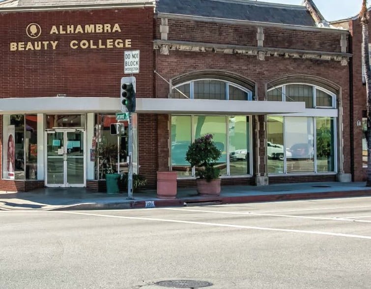 More Photos Of 200-214 W Main St, Alhambra Storefront Retail Office For Lease