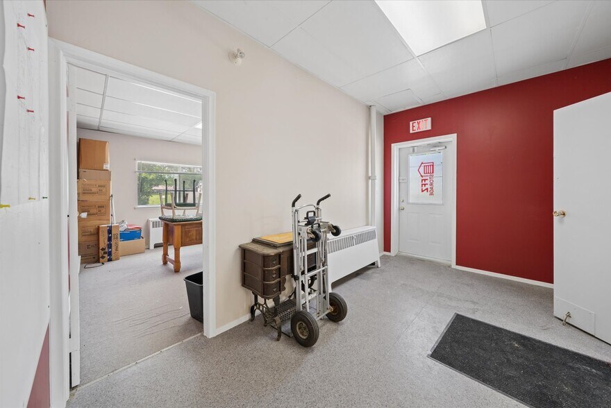 More Photos Of 21 Ann St, Brock Office For Sale