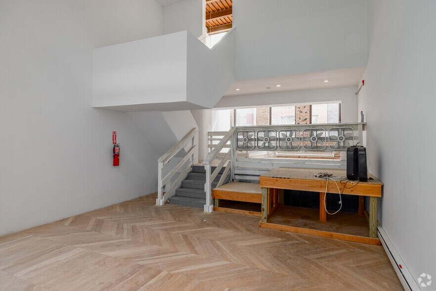 More Photos Of 54 Crosby St, New York Storefront For Lease