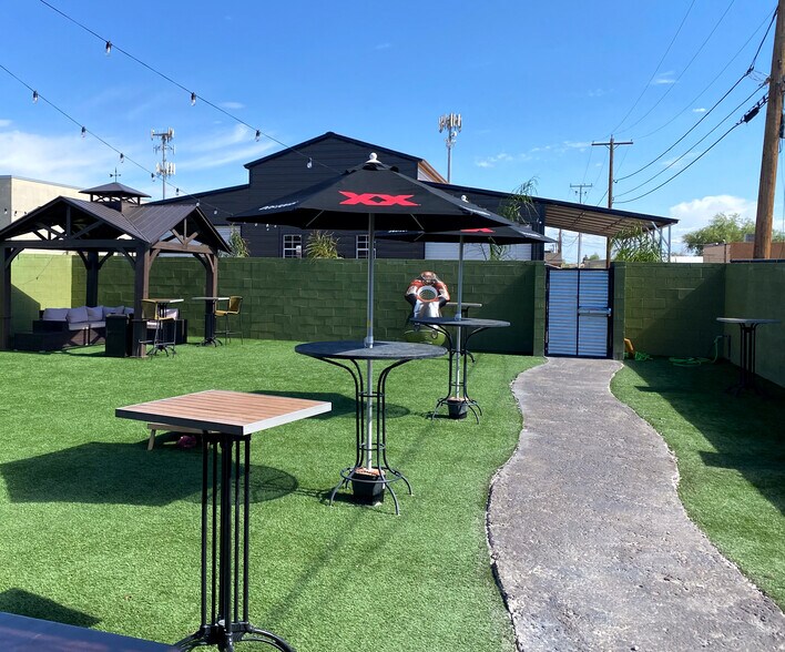 More Photos Of 145 W Central Ave, Coolidge Bar For Sale