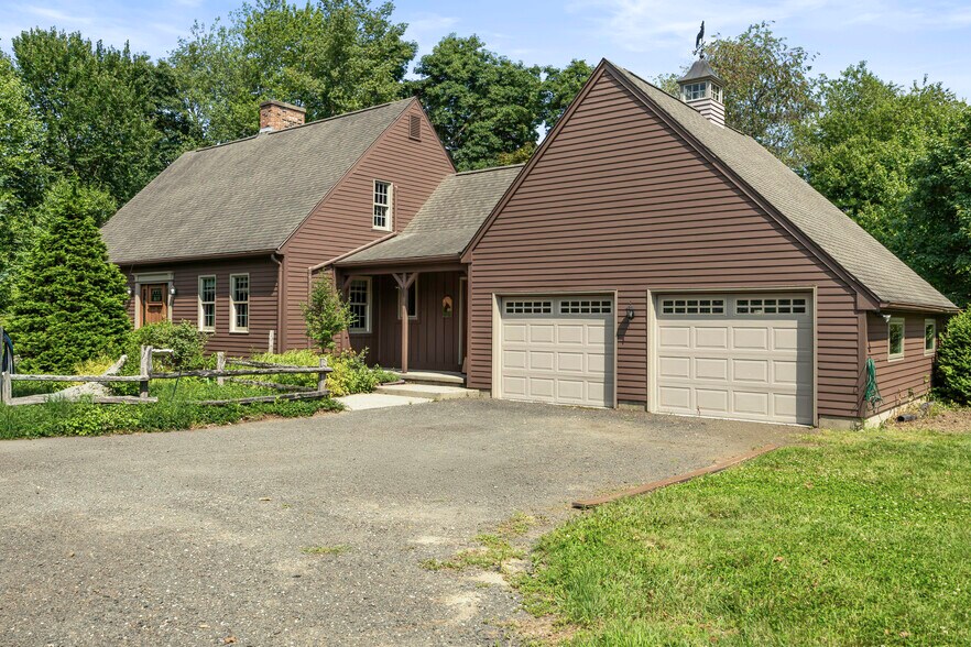 More Photos Of 0 Main Road, Westhampton Sports And Entertainment For Sale