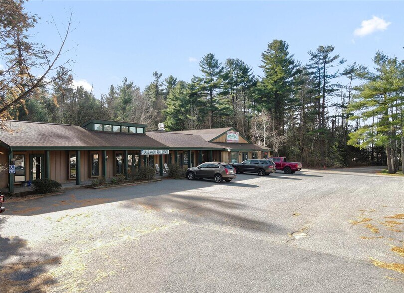 More Photos Of 1904 PA-940, Pocono Pines General Retail For Sale