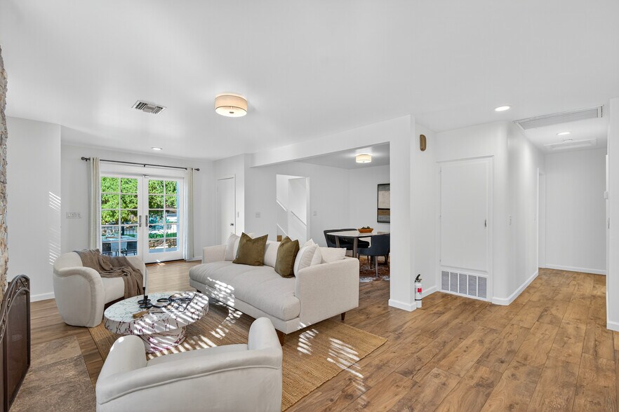 More Photos Of , Tujunga Multifamily For Sale