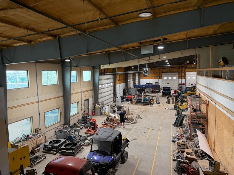 More Photos Of 609B Mccool Street, Crossfield, Crossfield Warehouse For Lease