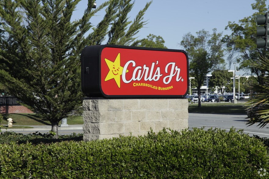 More Photos Of 39901 Balentine Dr, Newark Fast Food For Lease