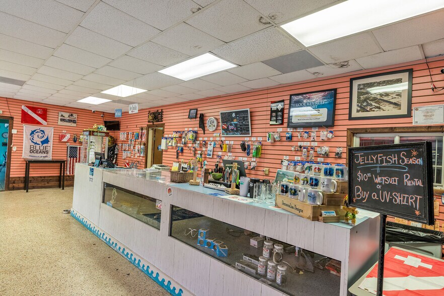 More Photos Of 27340 Overseas Hwy, Ramrod Key Hotel For Sale