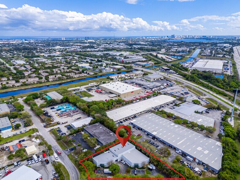 More Photos Of 3709 Interstate Park Rd S, Riviera Beach Light Manufacturing For Sale