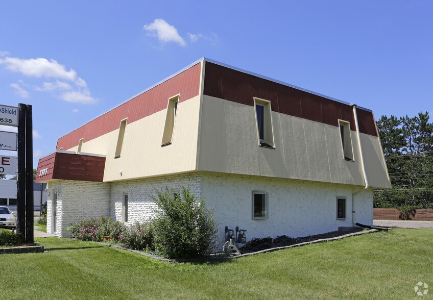 More Photos Of 2393 Coon Rapids Blvd NW, Coon Rapids Office For Sale