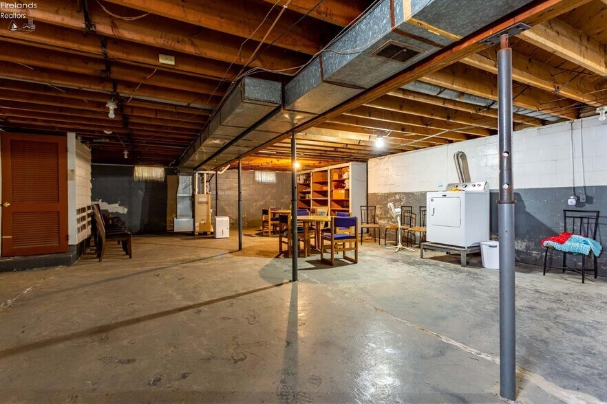 More Photos Of 5414 Homegardner Rd, Castalia Apartments For Sale