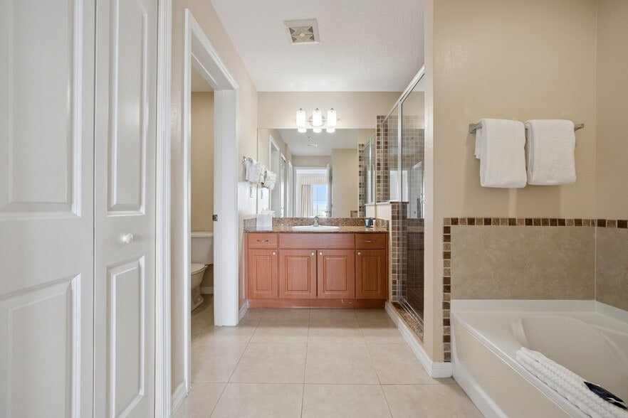 More Photos Of 7383 Universal Blvd, Orlando Hospitality For Sale