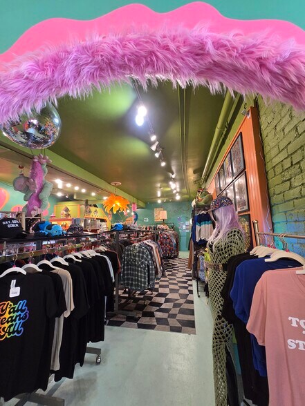 More Photos Of 142 N Main St, Waynesville Storefront Retail Office For Sale