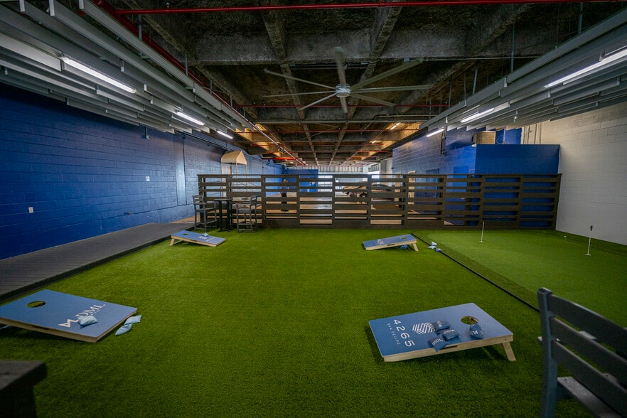 More Photos Of 4265 San Felipe St, Houston Office For Lease