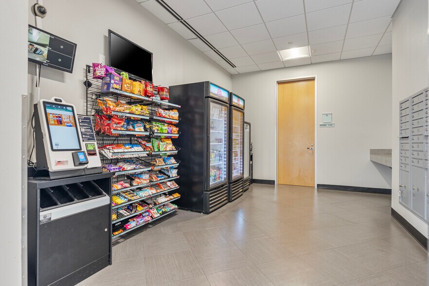More Photos Of 6002 Rogerdale Rd, Houston Office For Lease